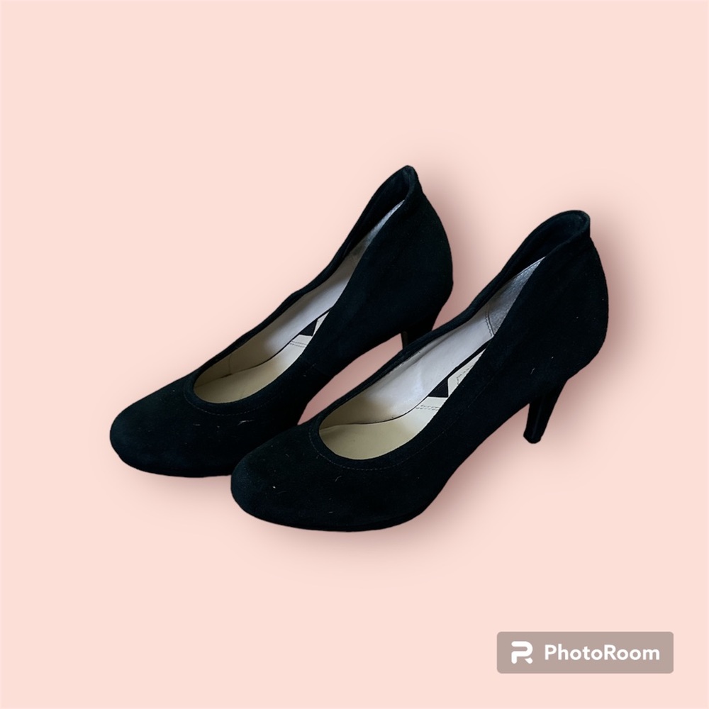 Black Suede Heels Size 8